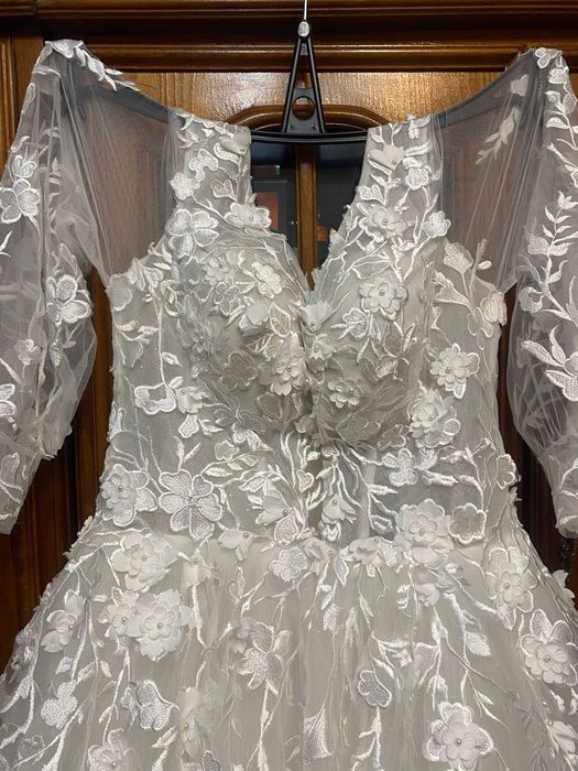Vând rochie de mireasă
