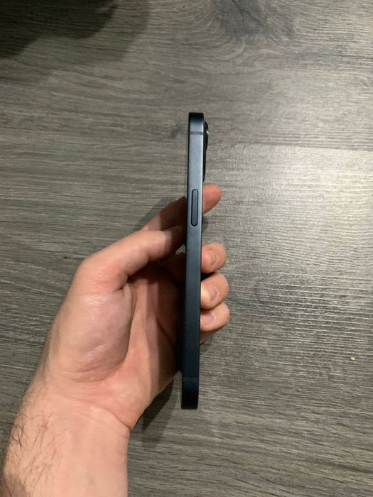 Продается Айфон 13 128