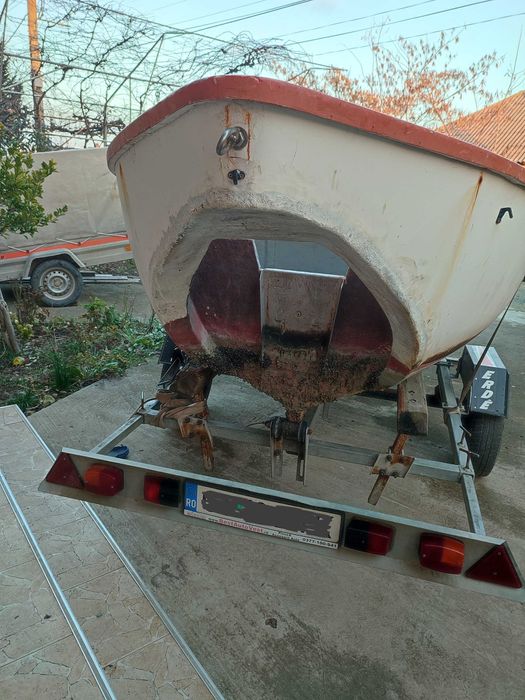 Barca inalta - pentru mare sau dunare