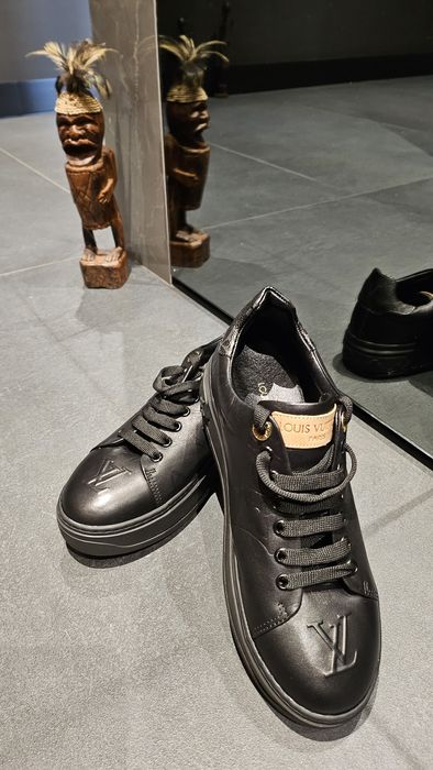 Louis Vuitton Нови 37