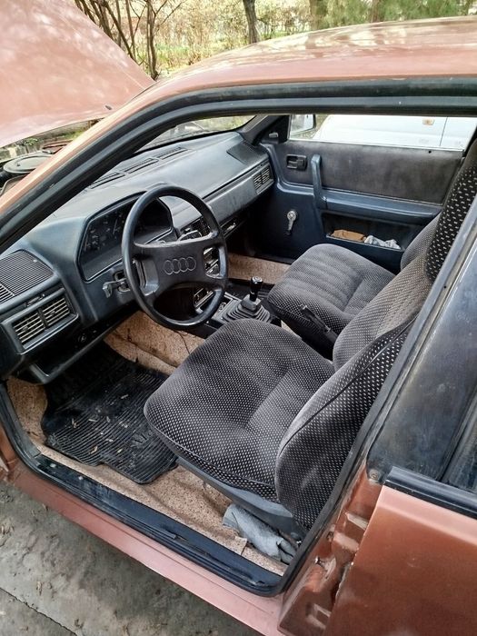 Продаётся AUDI 100