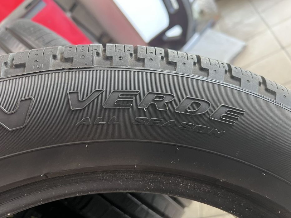 Всесезонни гуми 215/60 R17 Pirelli