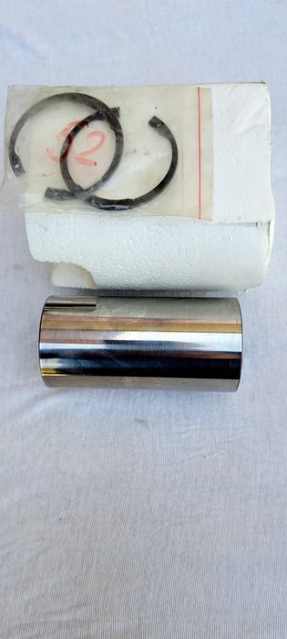 Пальцы поршневые 52мм