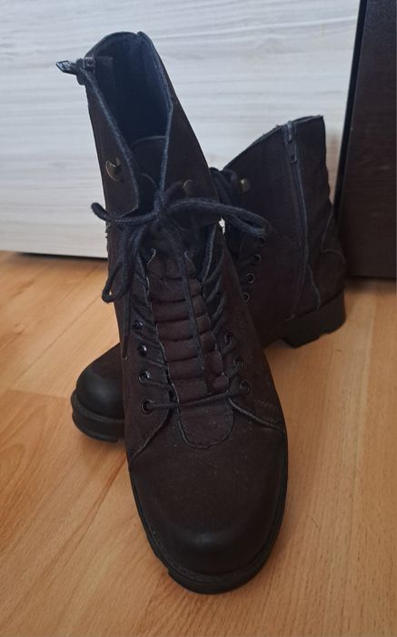 Дамски боти  набук