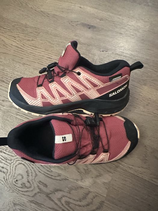 Salomon marime 34