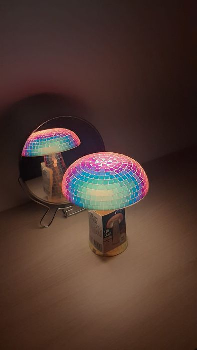 Lampa Disco Ciupercuță cu Led și Reflexii