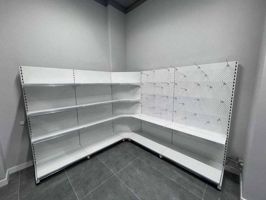 Металлические пристенные Стелажи Ветрины Полки Торговые для магазина