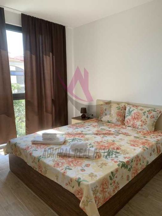 Дава се под наем Двустаен апартамент в к.к. Св.Св. Константин и Елена - 70 кв.м за 800 € - Снимка #3