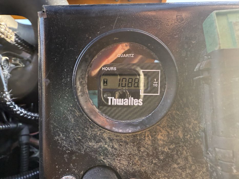 De inchiriat sau de vanzare dumper de 1 T capacitate