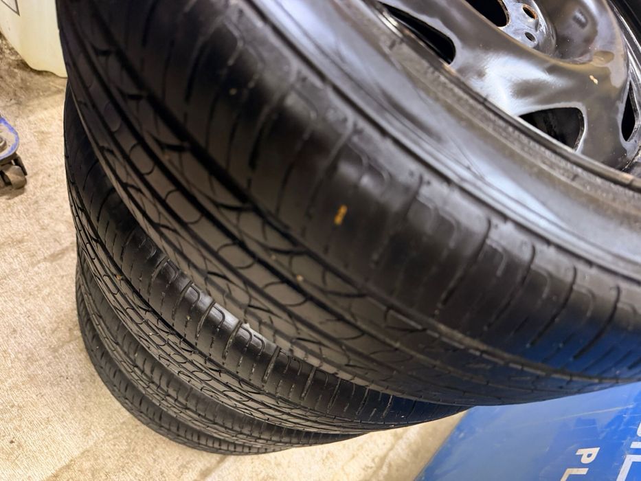 Продам шины р 15 капелка