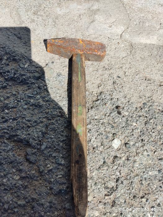 Молоток, совок для печки