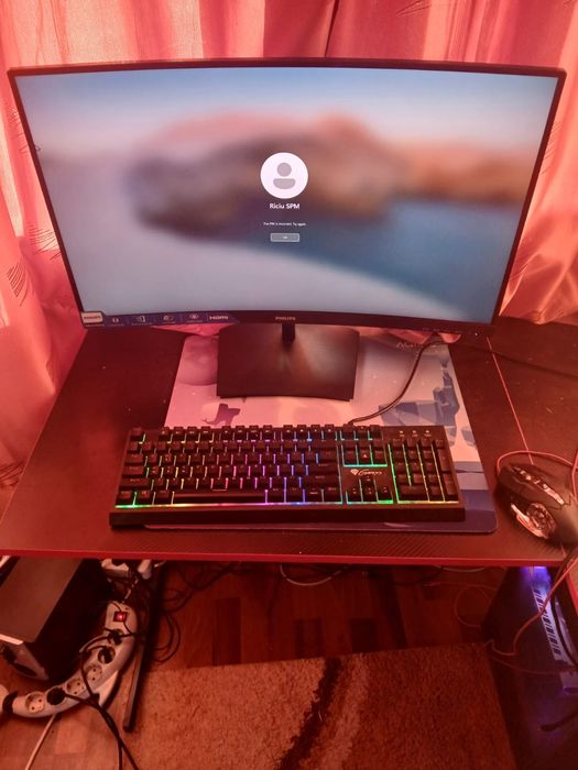 Vând calculator de gaming