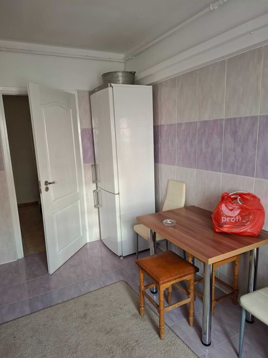 Vand apartament 2 camere