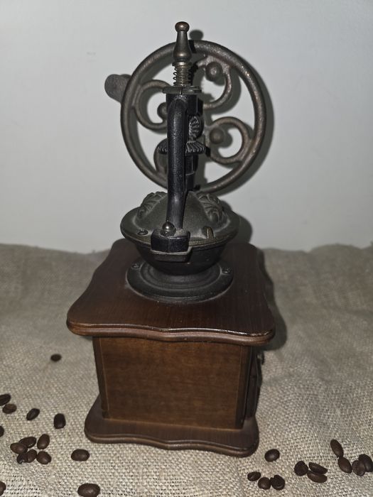 Rasnita de cafea manuala