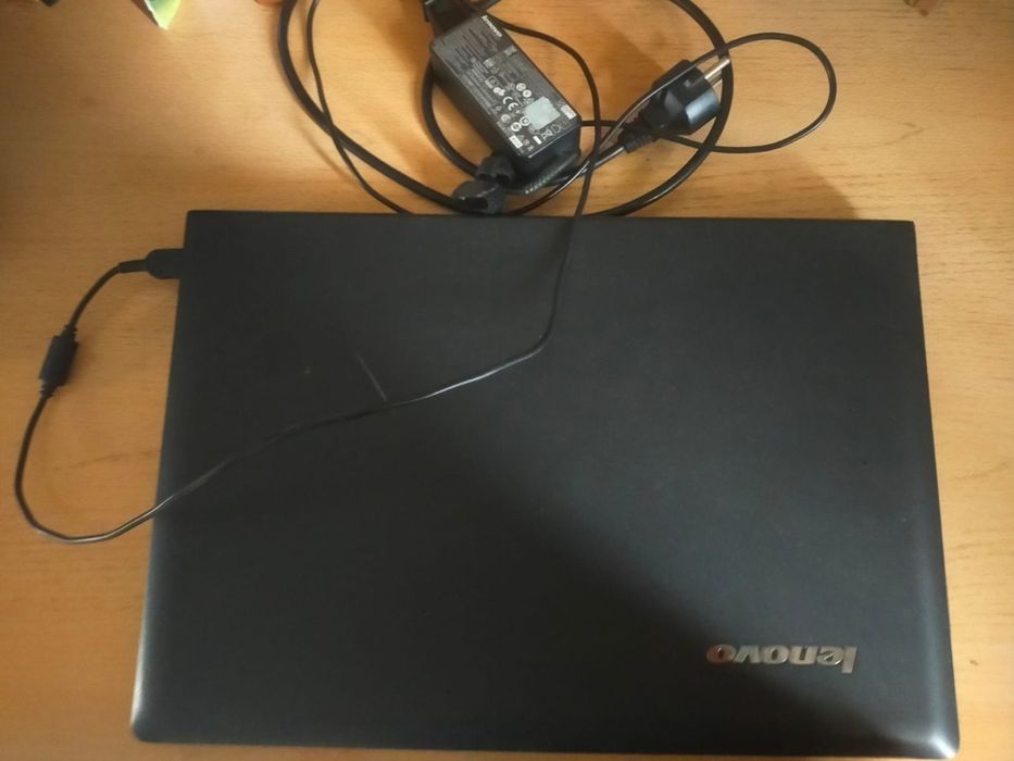 Ноутбук,работает идеально