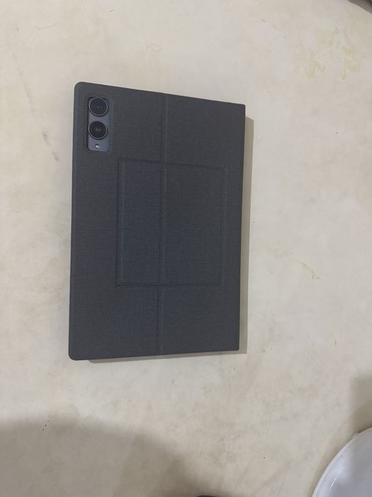 Планшет с клавитурай