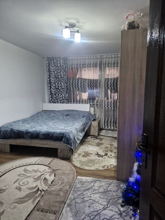 Vand apartament 2 camere