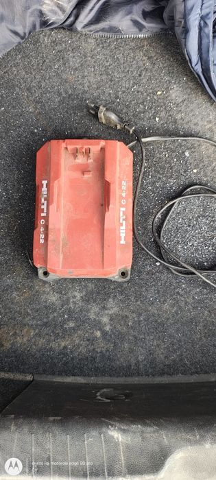 Зарядное устройство Hilti