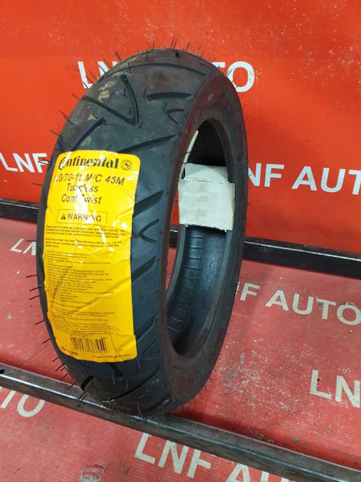 1 Anvelopa MOTO / Scuter - 110/70/11 - Continental - NOUA - DOT 2017 !