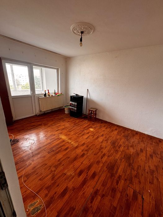 Garsoniera cf 1 , 27 m 2