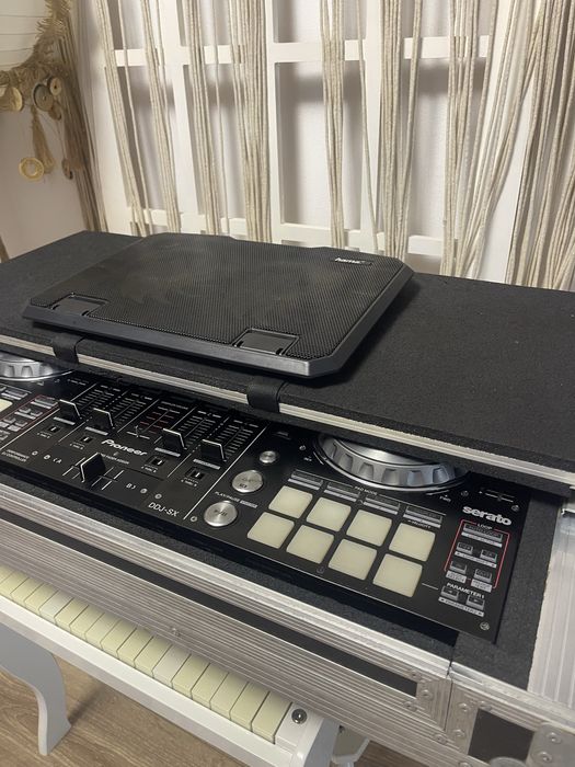 Pioneer DDJ SX si Mini beam moving head