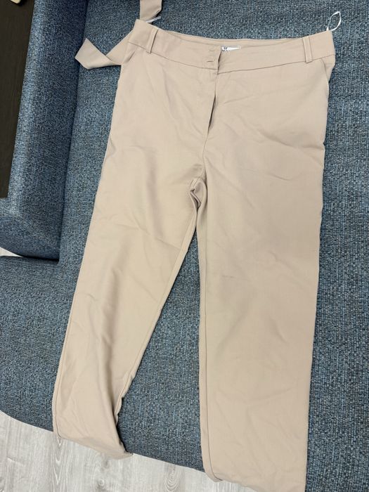 Пиджак молочного цвета со штанами