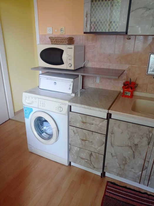 Дава се под наем Едностаен апартамент в Шумен, Тракия - 44 кв.м за 229.5 € - Снимка #12