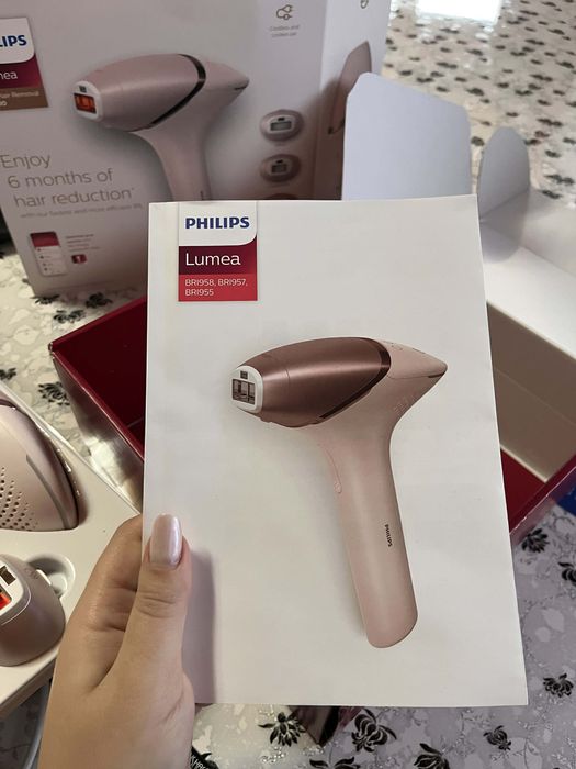 Epilator IPL Philips Lumea Seria 9000 BRI958/00