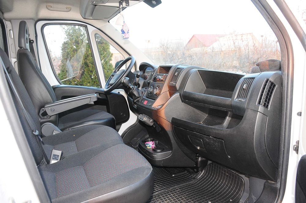 PEUGEOT Boxer 2021 2.2HDi 140 CP E6 6 trepte CabinaDormitor Webasto AC