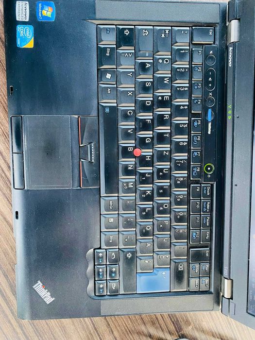 Продавам лаптоп Lenoivo ThinkPad T410