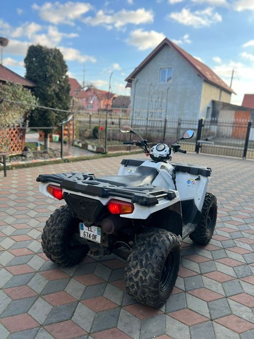 Vând Polaris Sportsman 570