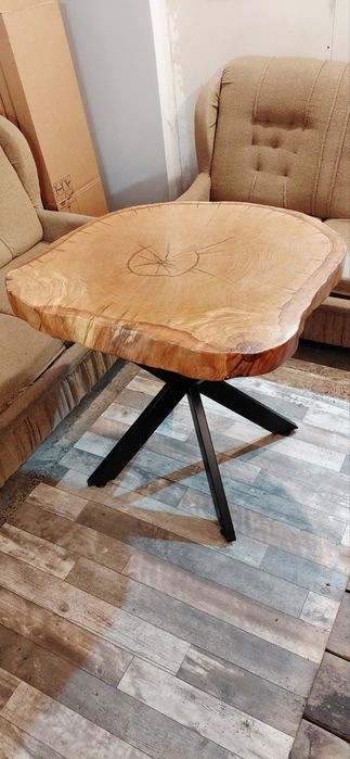 Трапезна  маса от  масив дъб