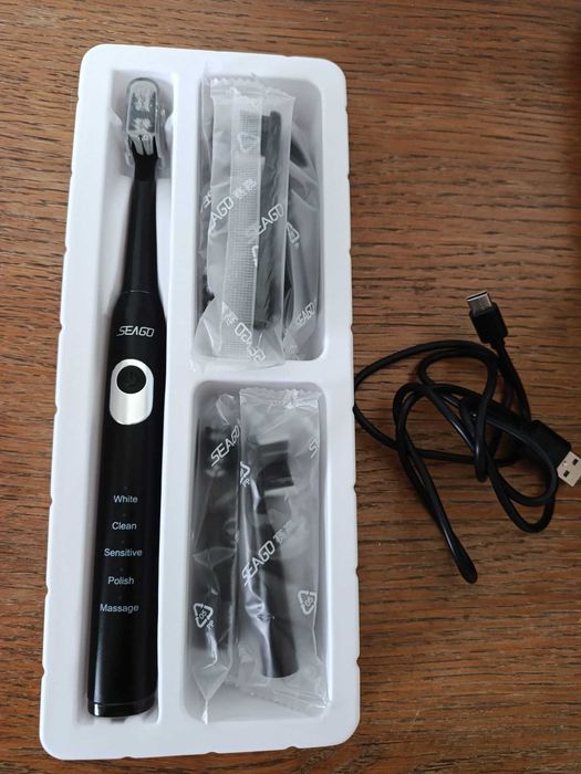 Periuta de dinti electrica cu 5 programe, 40000 pulsatii/minut 8 capete soft