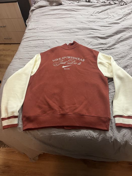 Спортно яке NIKE