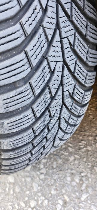 Гуми 205 55 16 continental зимни 2 бр