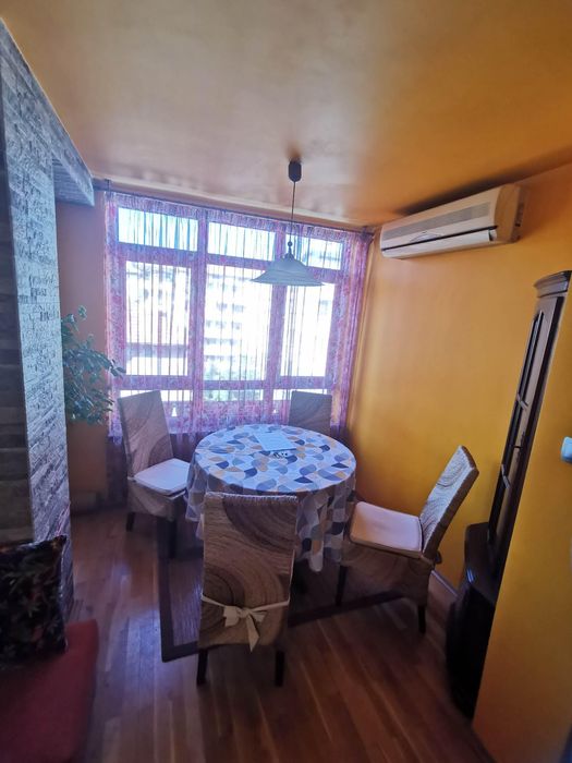 Дава се под наем Мезонет в Бургас, Център - 93 кв.м за 535.5 € - Снимка #2