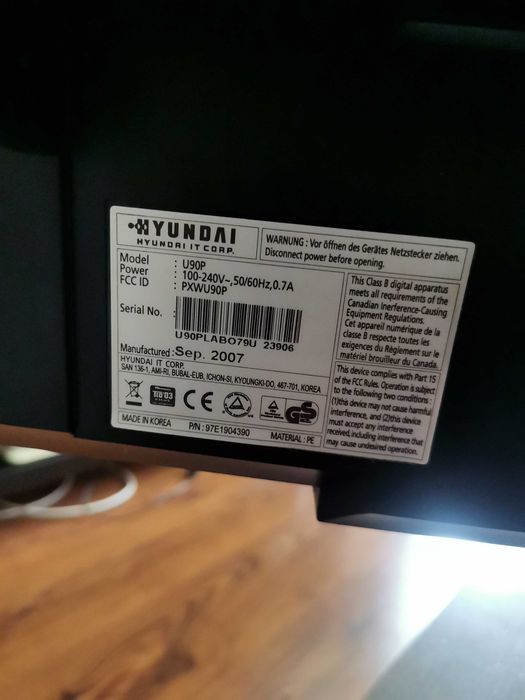 монитор Hyundai ...