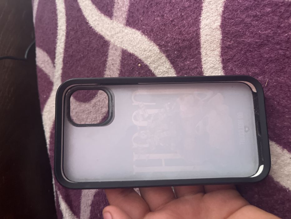 Vand husa iphone 11 mobilfox pret 150