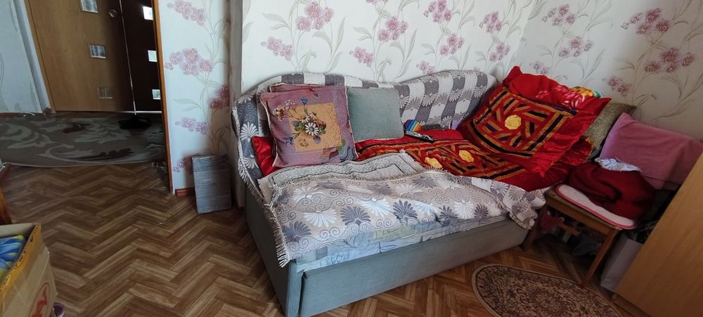 Диван б/у продас