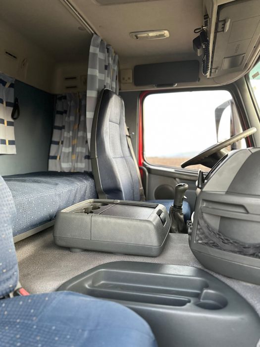 Cap tractor Volvo FM440 4X4