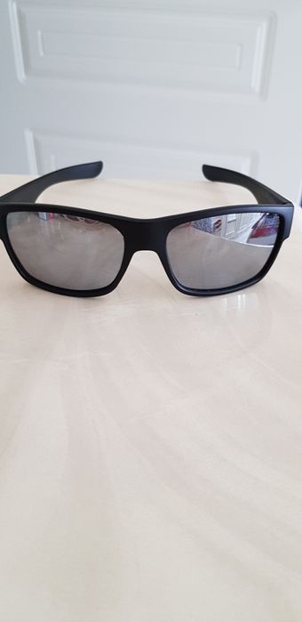 Оптика продам солнцезащитные очки