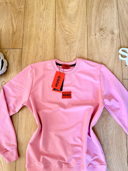 Суперсвеж ежедневен суичър H B