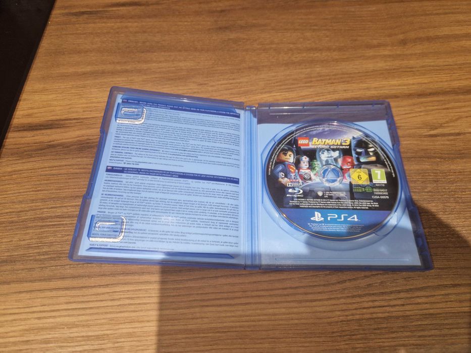 Продавам LEGO Batman 3  PS4