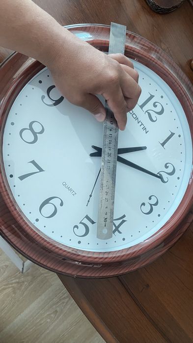 Часы настенные..