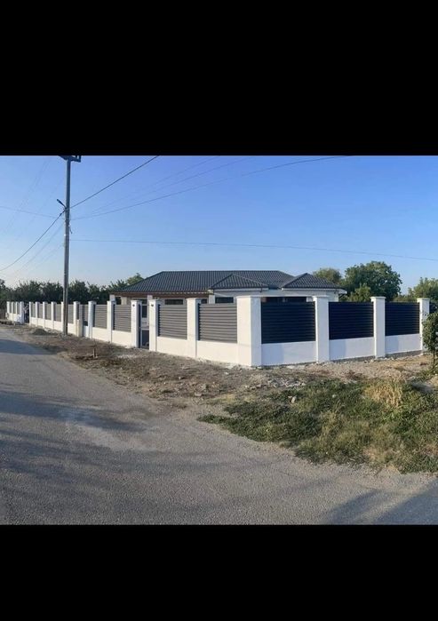 Execut tencuială mecanizată