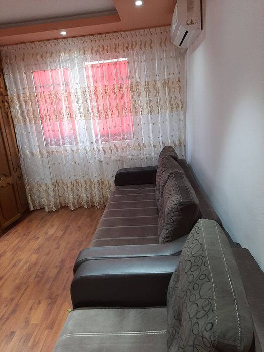 Proprietar închiriez apartament de două camere semidecomandat, str Nicolae pascu nr 8 sector 3(PIAȚA Bobocicq)a