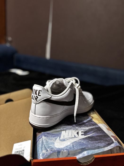 Продам кроссовки NIKE ORIGINAL