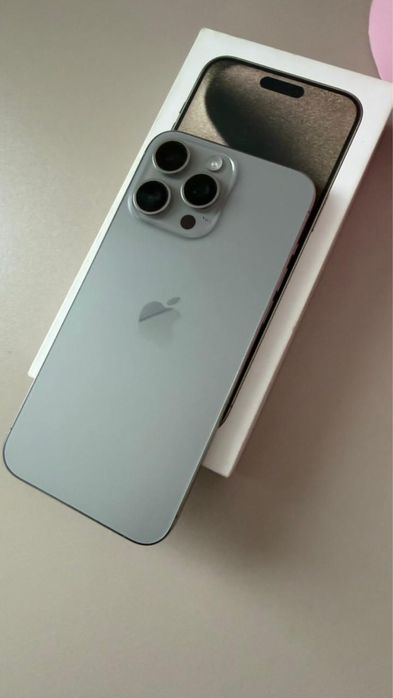 Iphone 15 pro max (256gb)