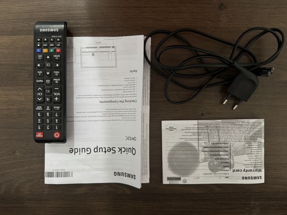 профессиональный мониор samsung qm32c 32