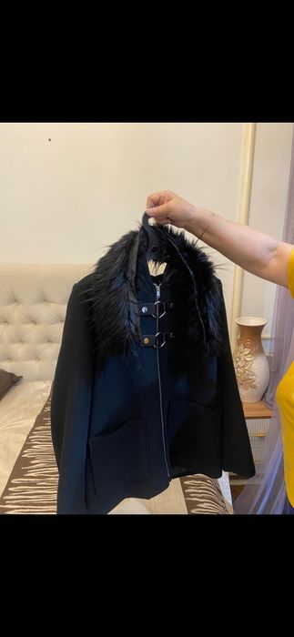 Продам, женское пальто.